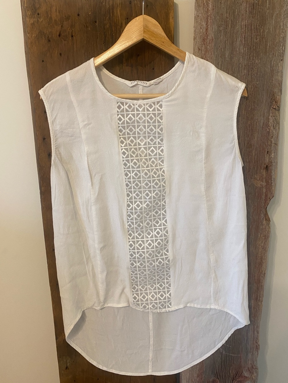 Women's White Sleeveless Lace-Panel Tunic Top